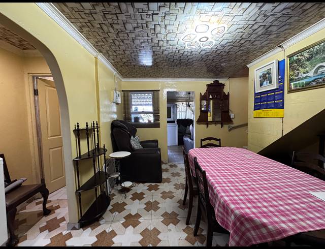 3 BEDROOM HOUSE FOR SALE IN SUNSET GLEN